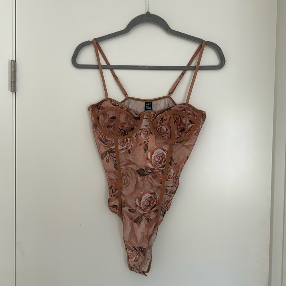 BRAND NEW! - Sheer Bodysuit - SHEINbae